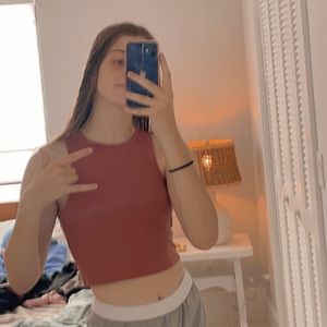 Meet your Posher, Maya